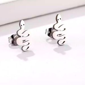 Silver snakes slithering Slytherin snake earrings stud studs earring pair new